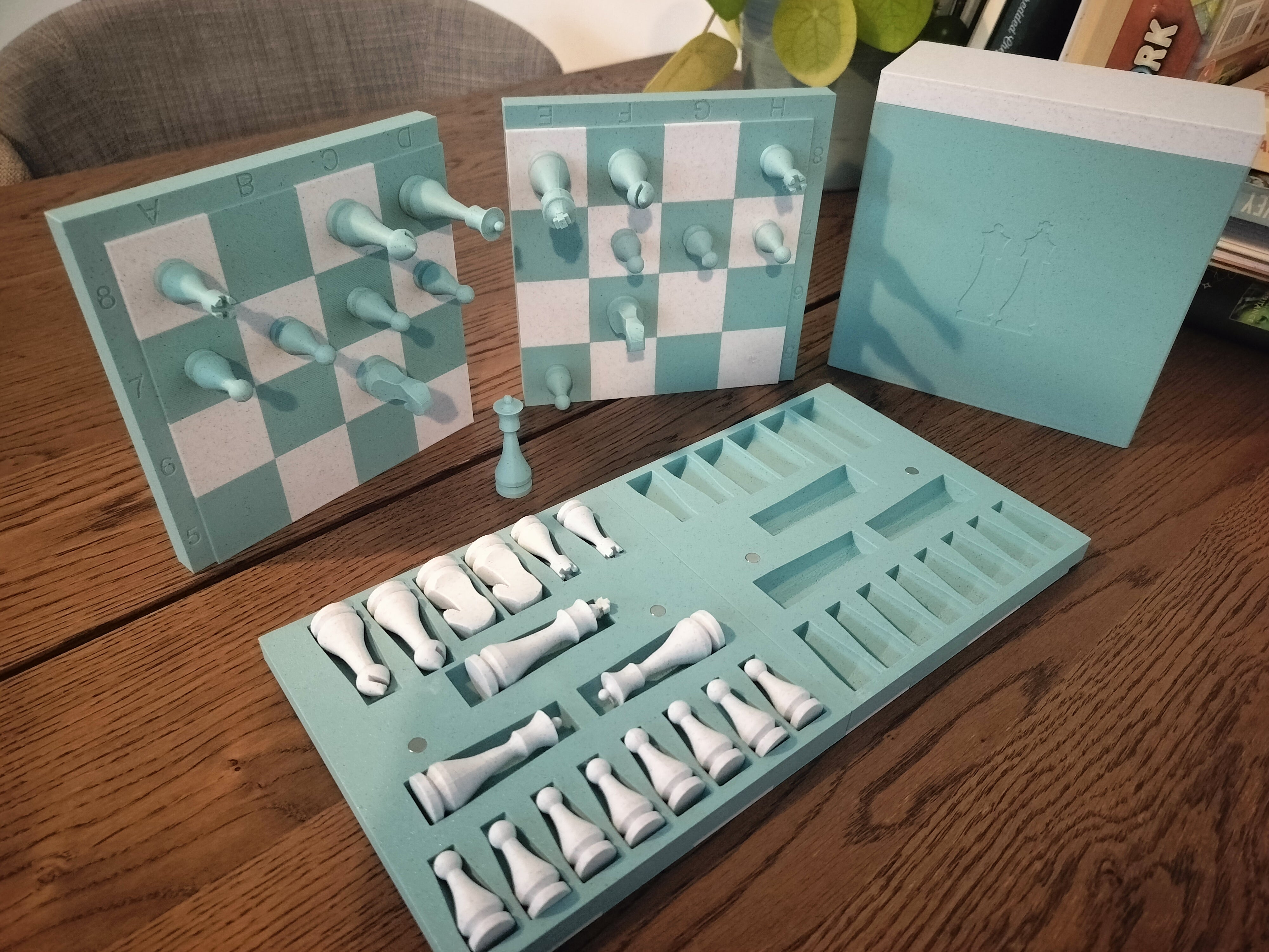 A full Printed Chess set unfolded with its box, ready to pack